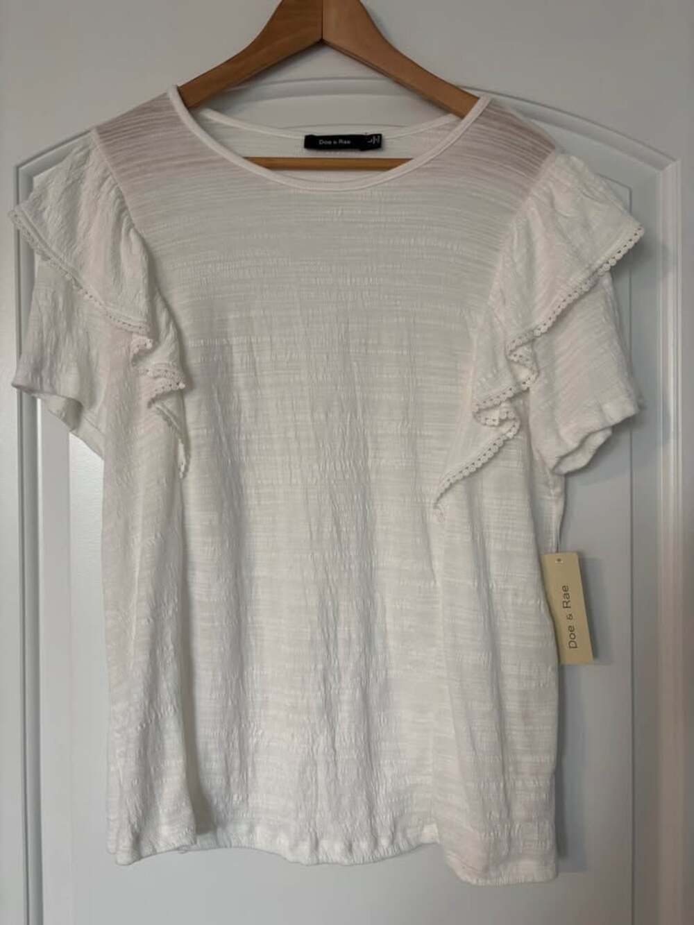NWT Doe & Rae White Crinkle Flutter Sleeve Ruffle Blouse Top Large